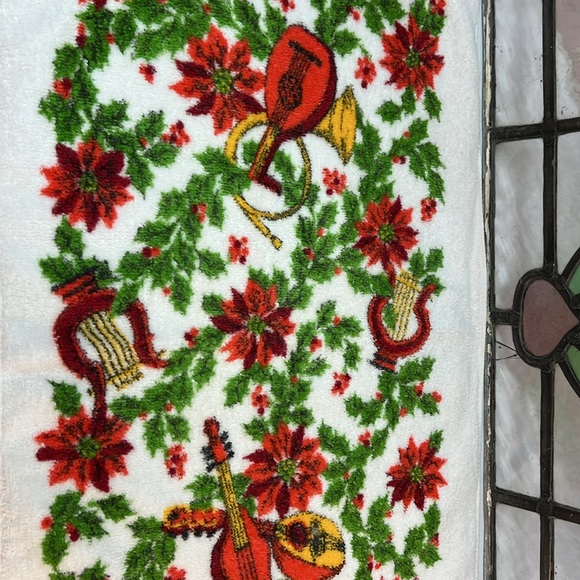 Matched Set Vintage Terry Cloth Hand Towels Christmas Holiday Cannon Brand - Picture 4 of 11